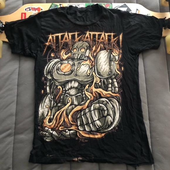 Hot Topic Other - Attack Attack! band tee
